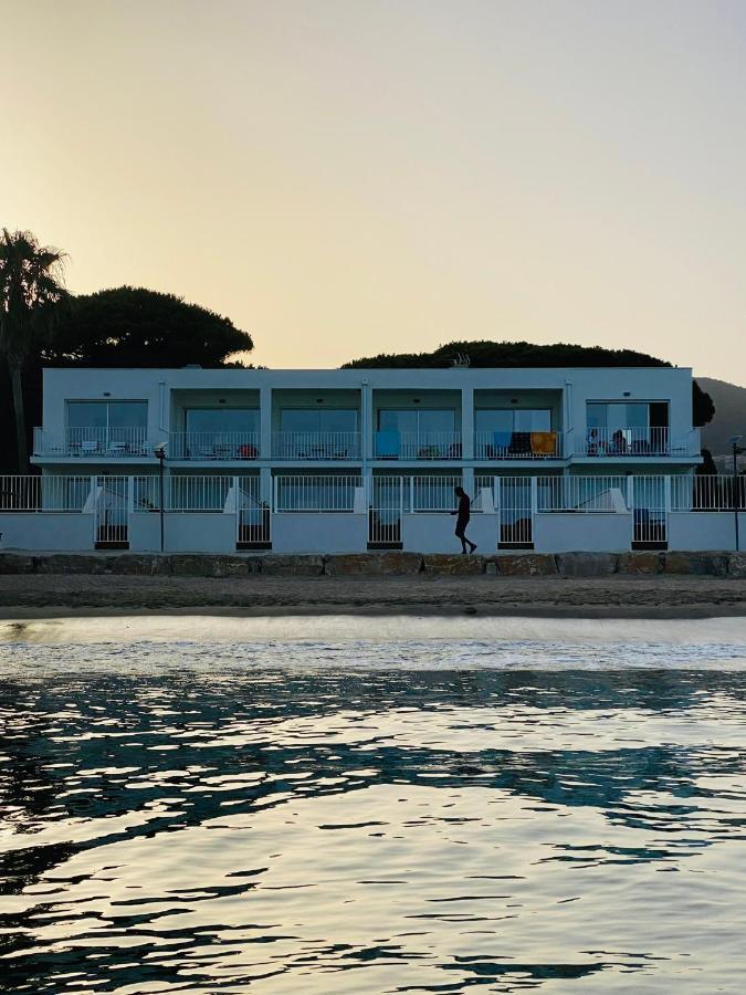 Belle Vue Hotel Cavalaire-sur-Mer Bagian luar foto