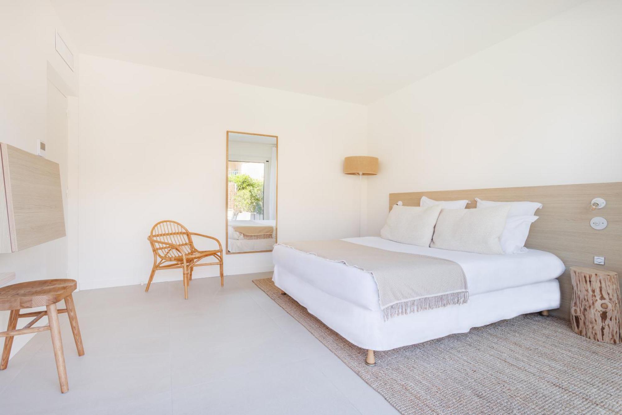 Belle Vue Hotel Cavalaire-sur-Mer Bagian luar foto
