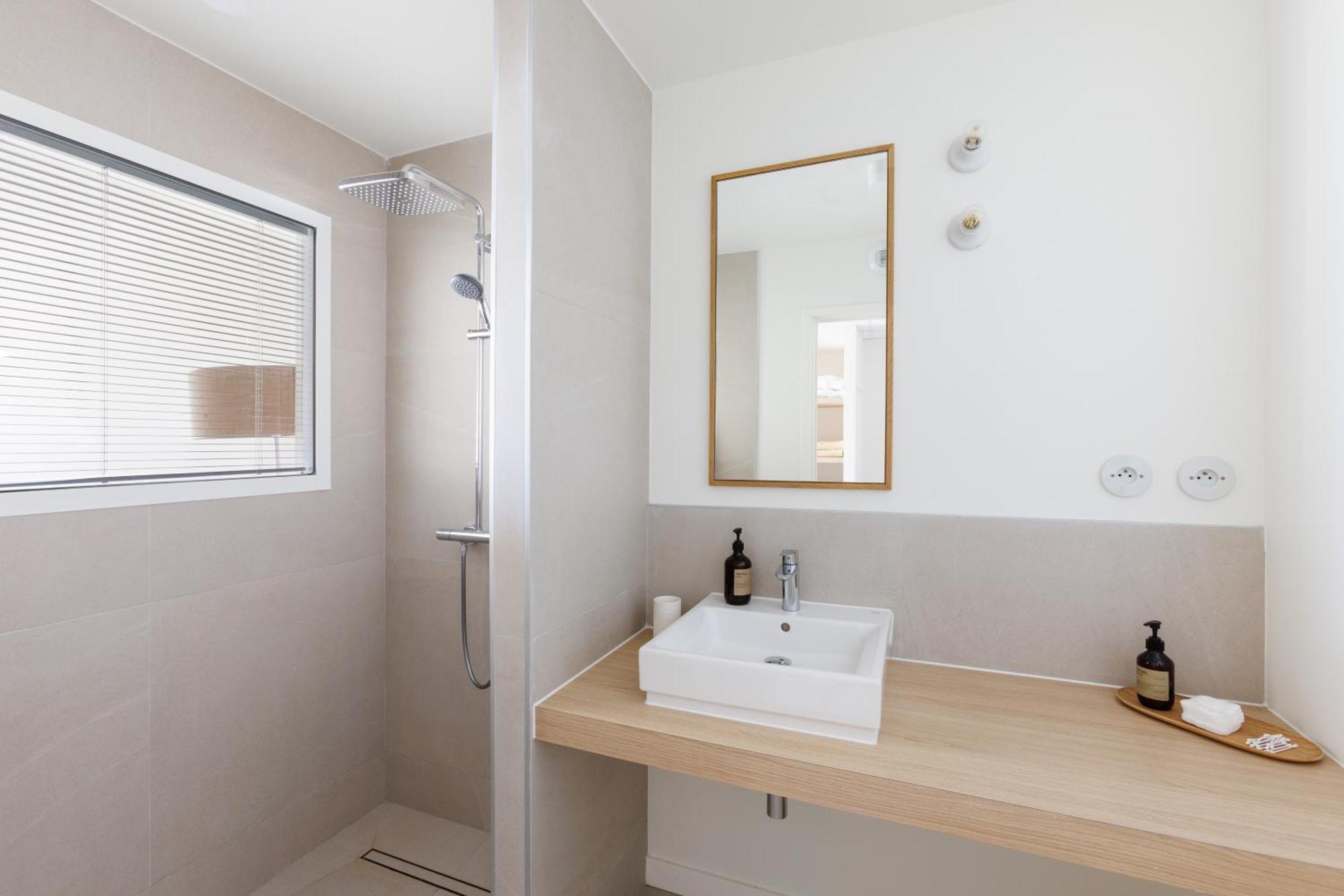 Belle Vue Hotel Cavalaire-sur-Mer Bagian luar foto