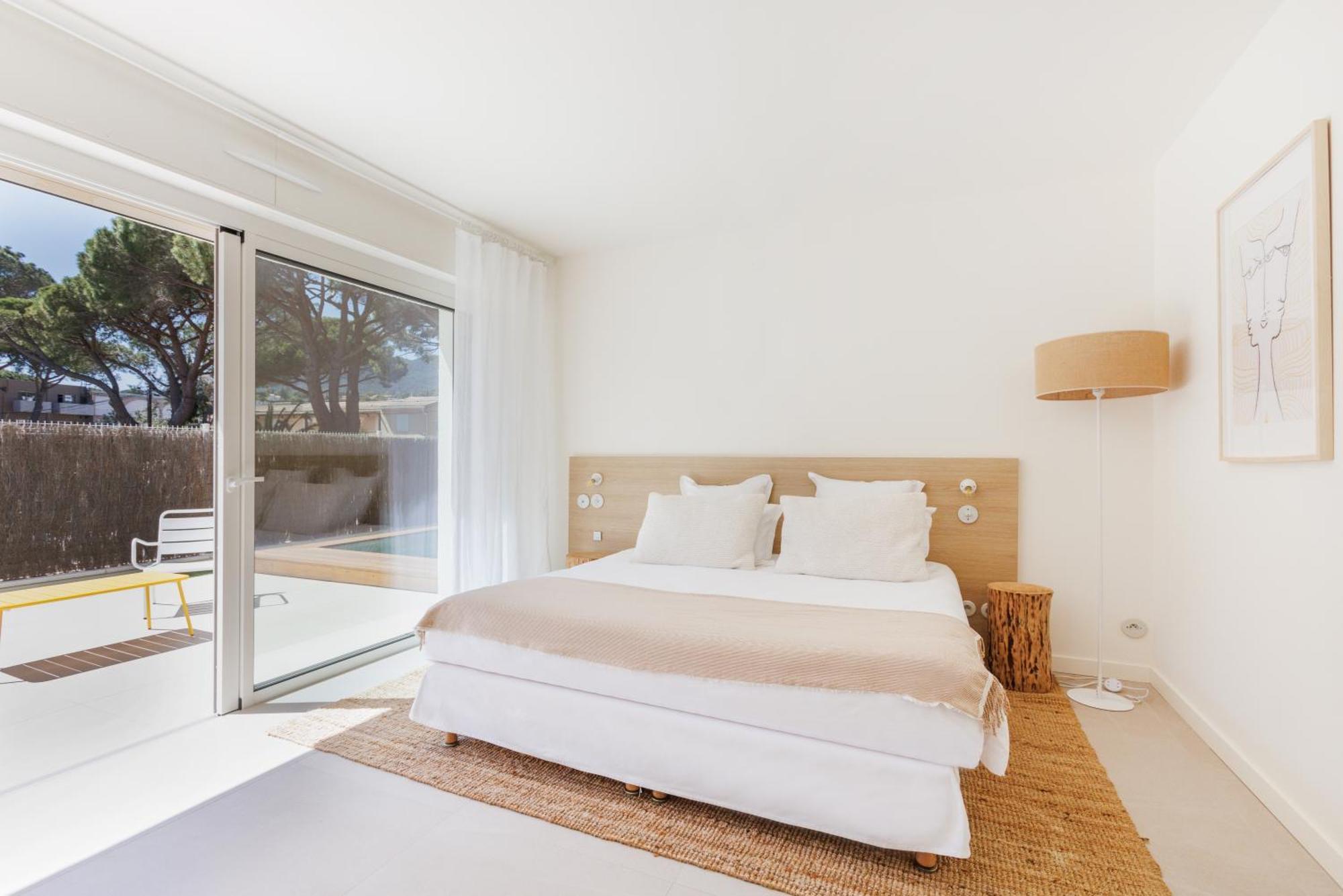 Belle Vue Hotel Cavalaire-sur-Mer Bagian luar foto