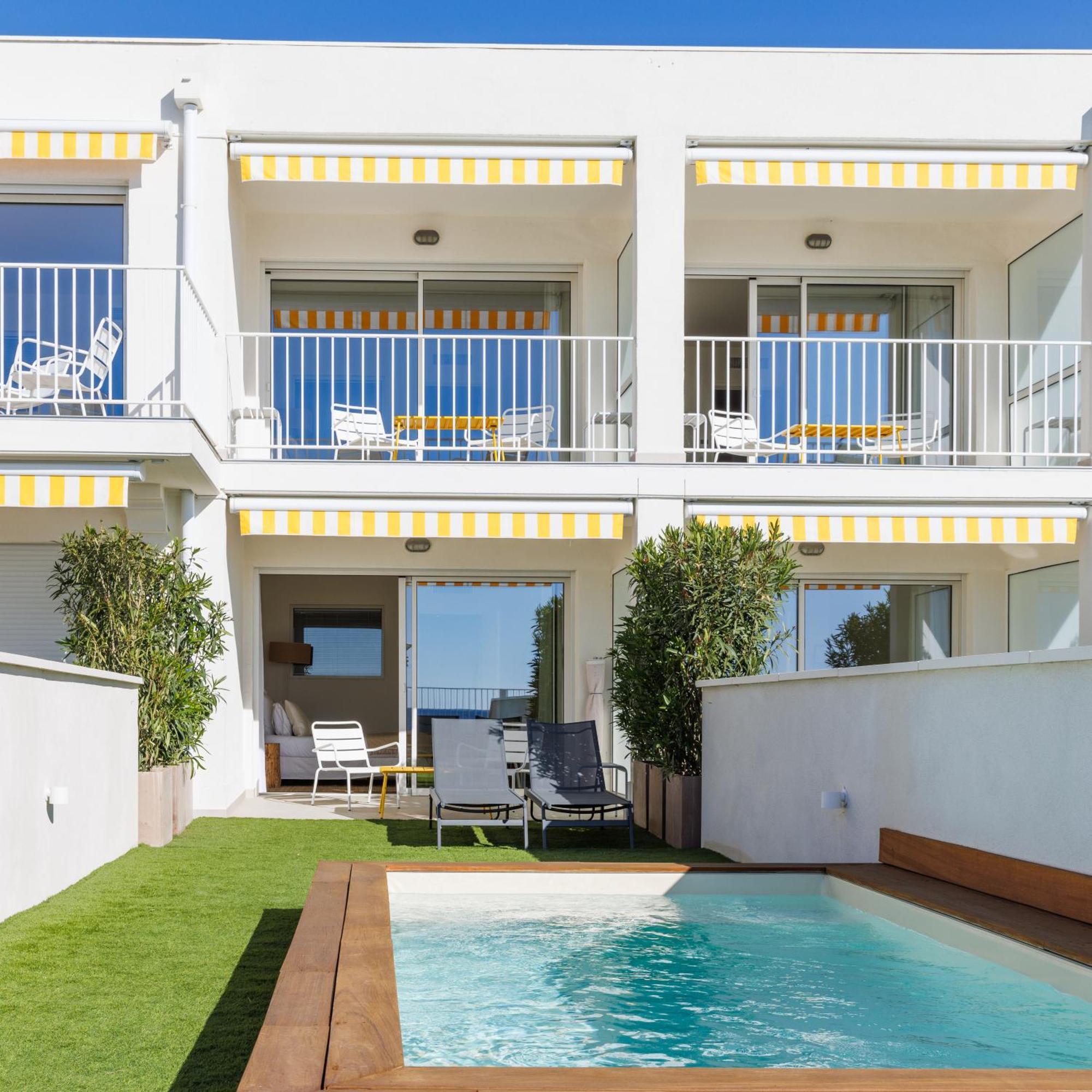 Belle Vue Hotel Cavalaire-sur-Mer Bagian luar foto